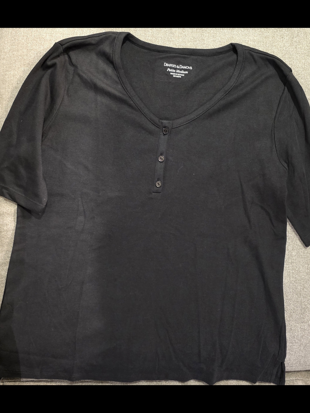 Draper & Damon Black Short-Sleeve Henley Shirt Women's Size PM